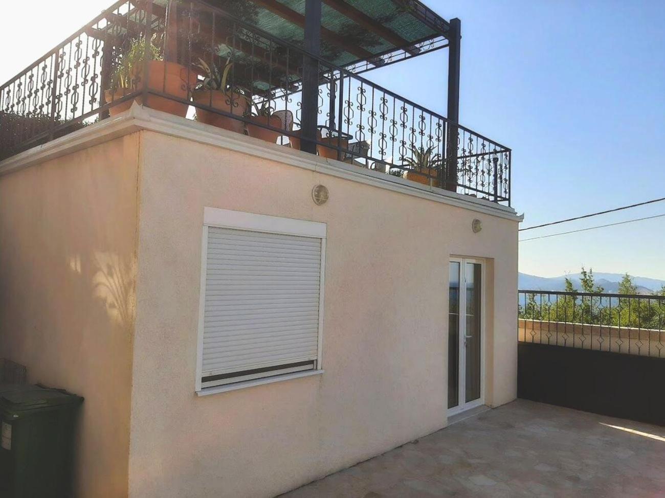 Apartments Oktopus Sutomore Ngoại thất bức ảnh