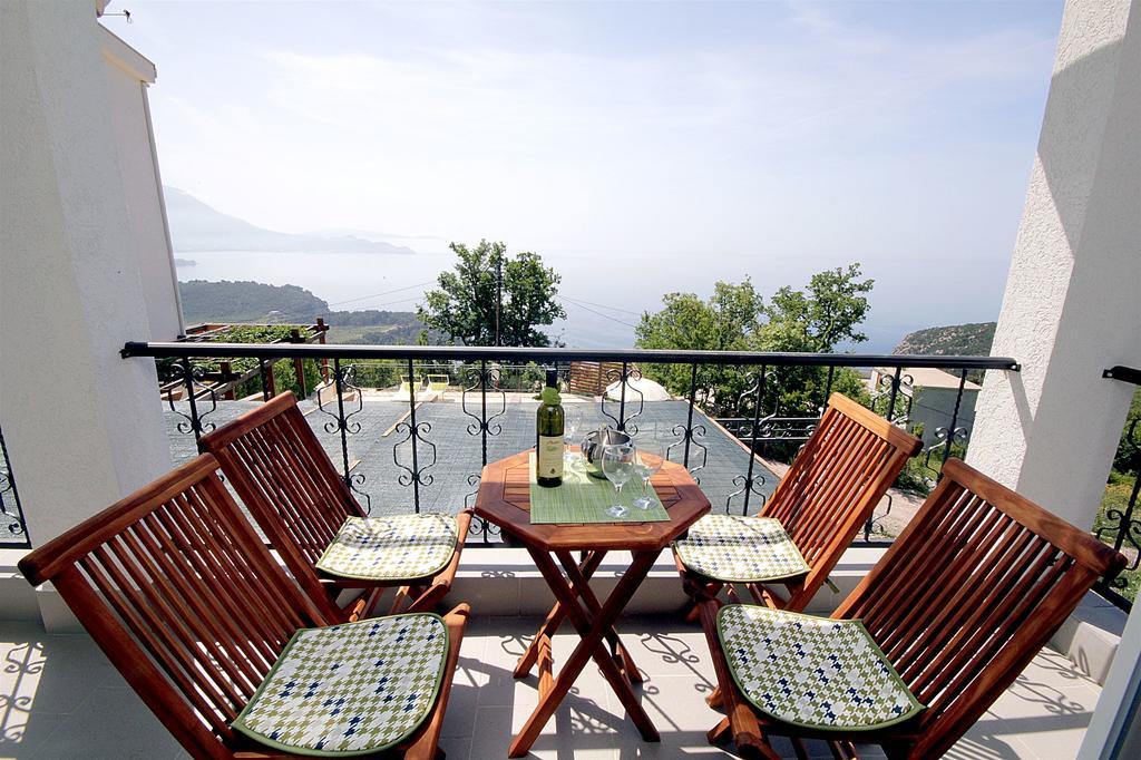 Apartments Oktopus Sutomore Ngoại thất bức ảnh